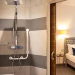 Azur Riviera Hotel