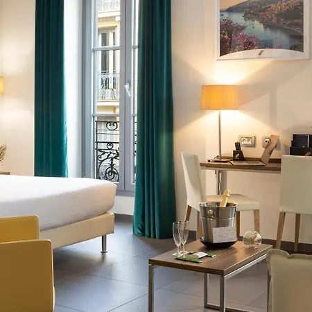 Azur Riviera Hotell