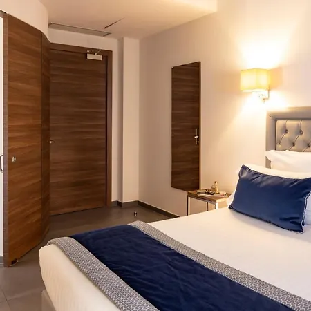 Azur Riviera Hotell