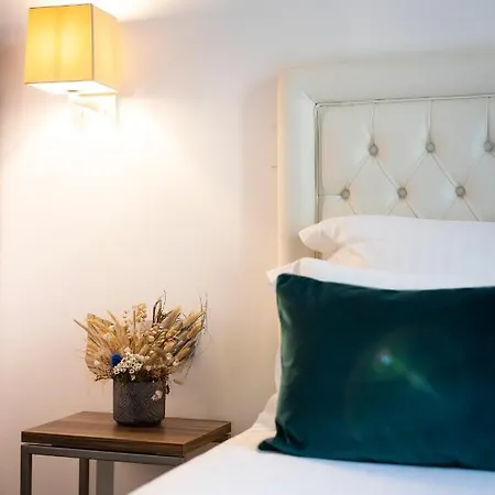 Hotell Azur Riviera 4*