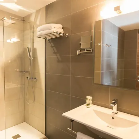Azur Riviera Hotell 4*