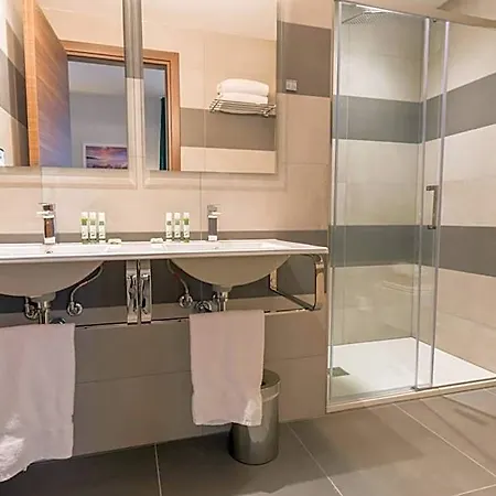 Azur Riviera 4* Nice