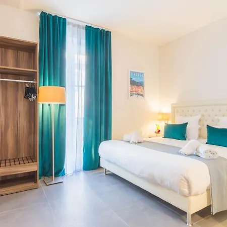 Azur Riviera Hotell
