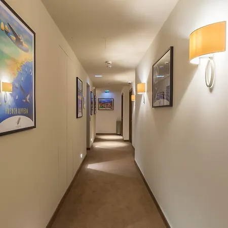 Azur Riviera Отель