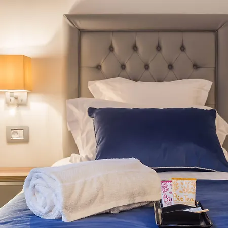 Azur Riviera Hotell 4*
