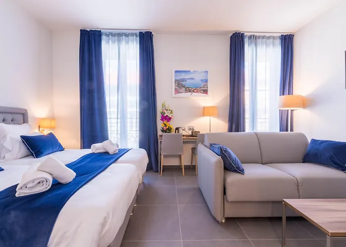 Azur Riviera Szálloda